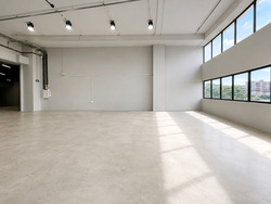 Carros Centre (D25), Factory #588989161